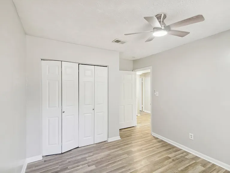 6429 Woodstone Way — Photo 14