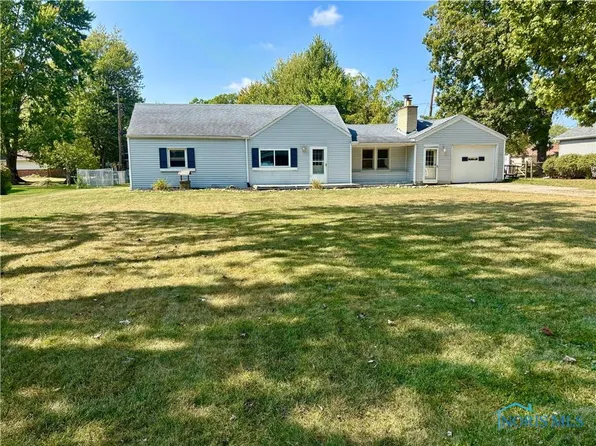 2190 N Centerfield Dr, Genoa, OH 43430