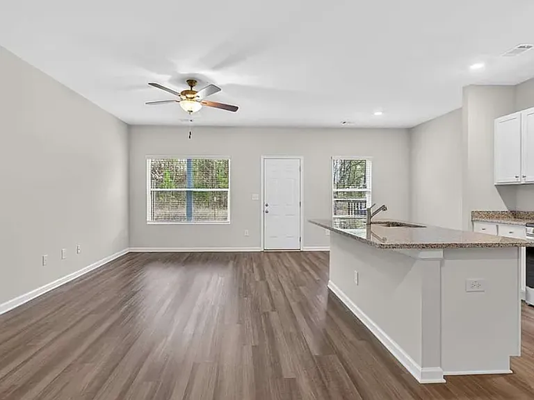 101 Brexley Dr — Photo 12