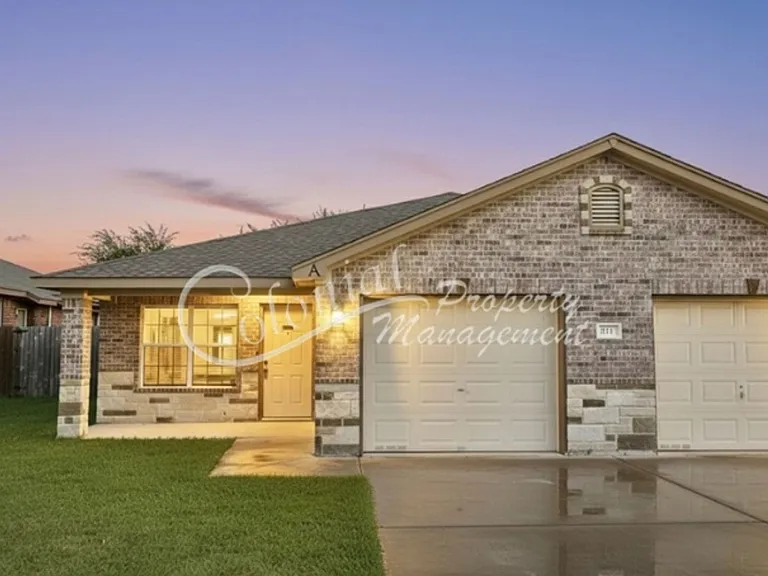 3110 Baldwin Loop — Photo 1