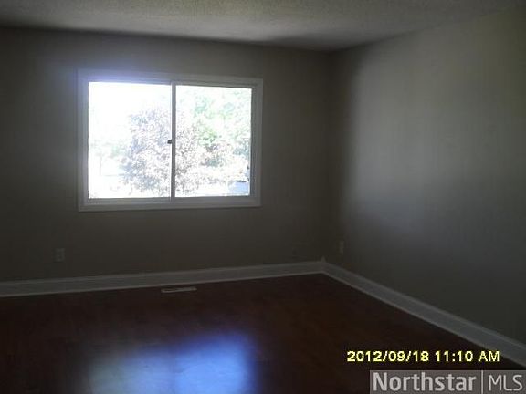 2nd image of 612 Portland Pl