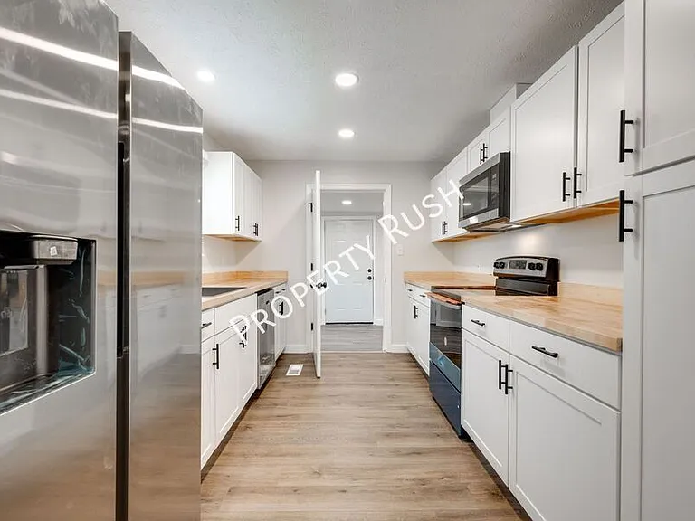 1524 Happy Valley Rd — Photo 9