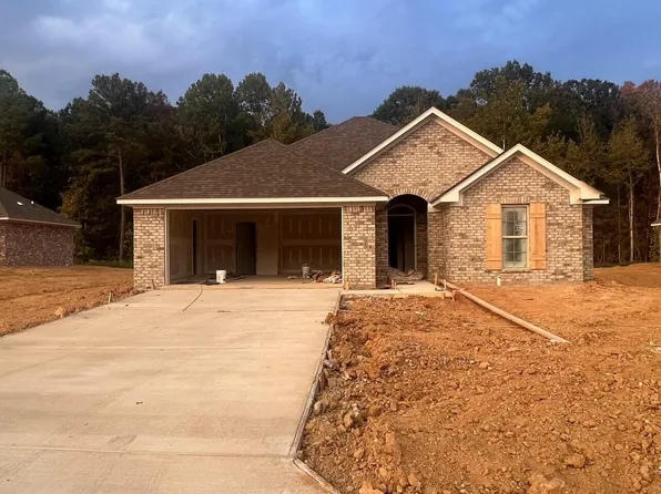 262 Chartleigh Cir, Canton, MS 39046