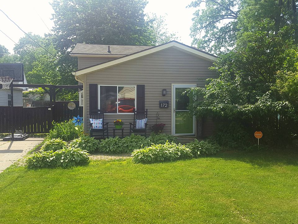 1st image of 172 Vanda Ave