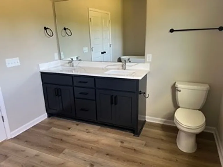 6407 Wildwood Ct — Photo 2
