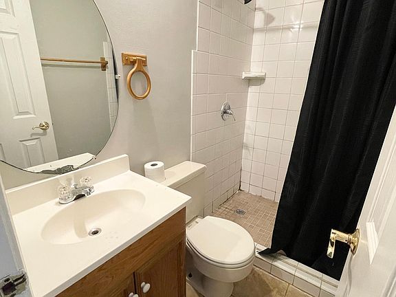 5th image of 5987 Lanier Blvd #2