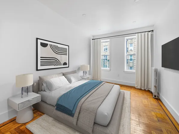 210 Grand Street image 5 of 9