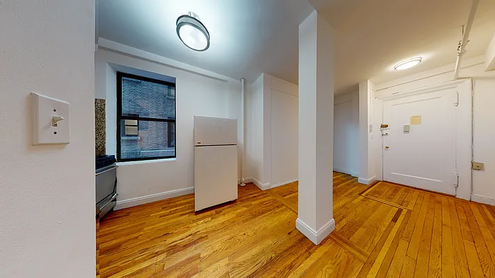 Rented by Bond New York | media 9