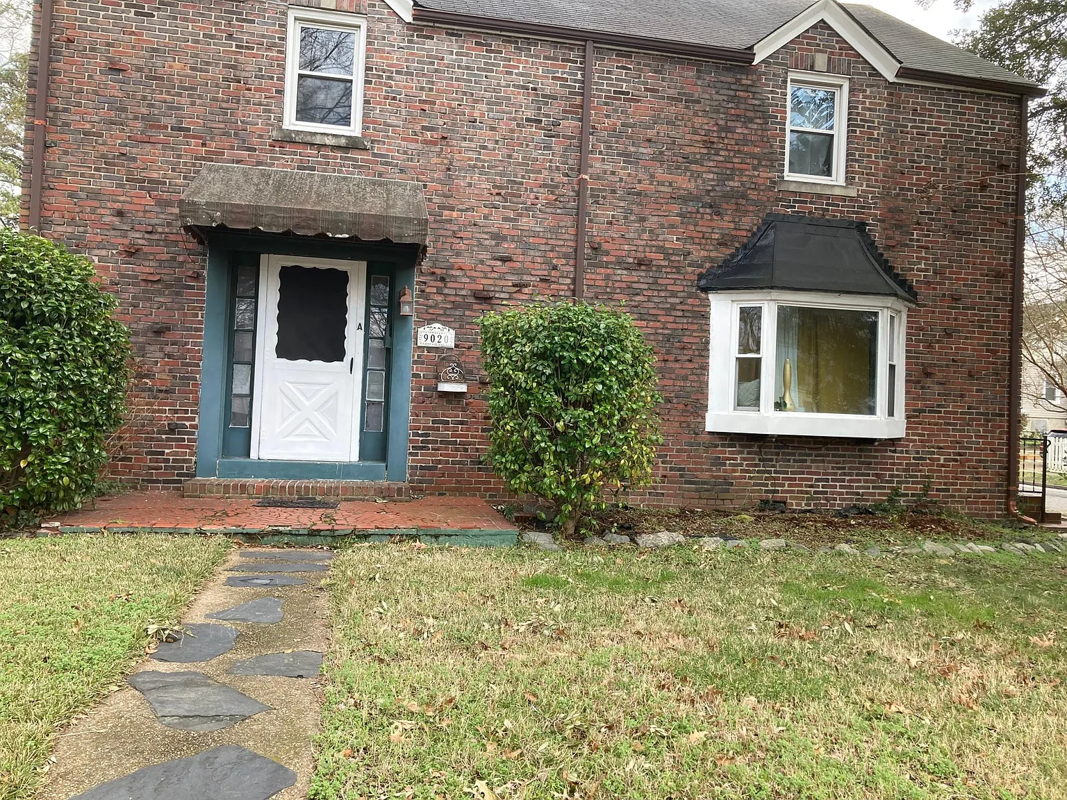 2 bed, 1025 sqft, $1,400 — Photo 1