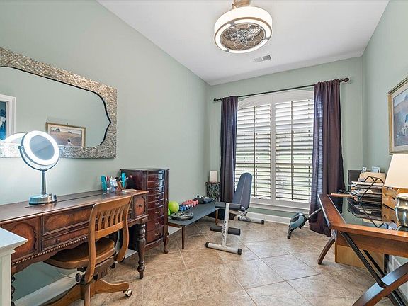 33rd image of 700 Keough Dr