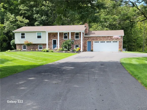 4461 Whetstone Rd, Manlius, NY 13104