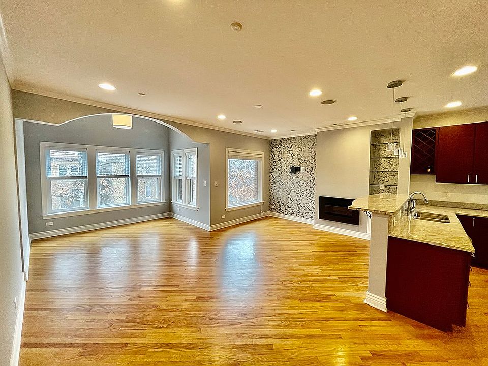 Front Living Room & Kitchen
