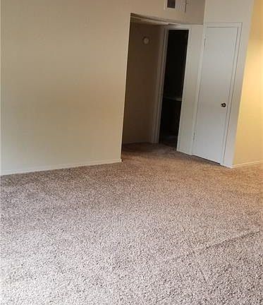 4th image of 401 12th Ave Unit 233