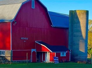 3425 E Bacon Rd, Hillsdale, MI 49242