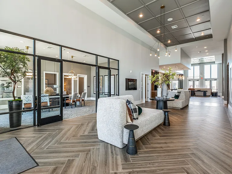 Aspen at Gateway — Photo 14