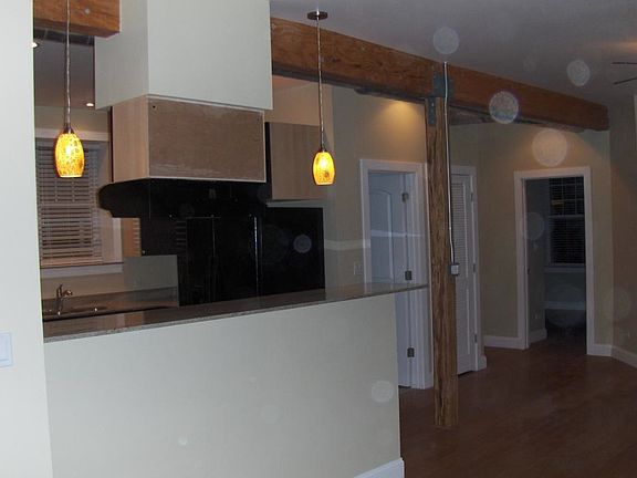 5th image of 3725 W Wrightwood Ave #1