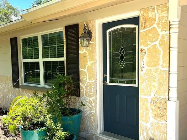 12051 SW 165th Ter, Cedar Key, FL 32625