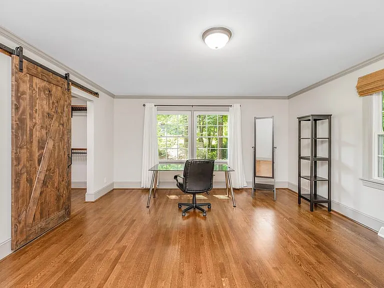 471 Sherwood Forest Rd — Photo 8