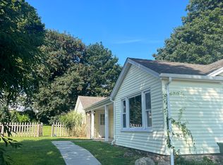 41R Boston Post Rd #1, Waterford, CT 06385