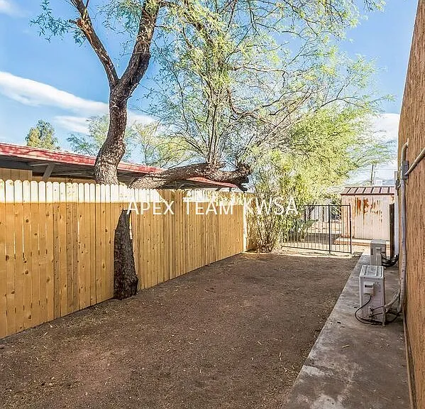 1307 N Palo Verde Blvd #2 — Photo 27