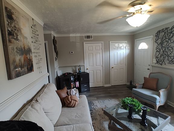 3rd image of 1625 Conley Rd #229