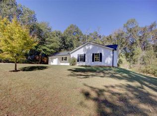 915 Navajo Trl, Covington, GA 30016