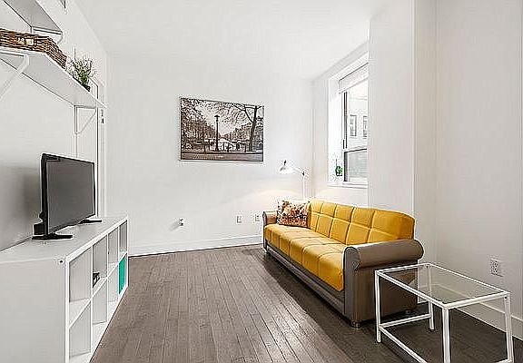 4th image of 416 52nd St APT 611