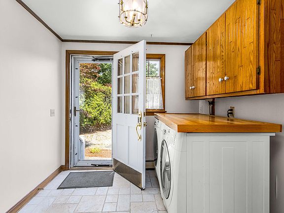4th image of 65 Oakmont Road
