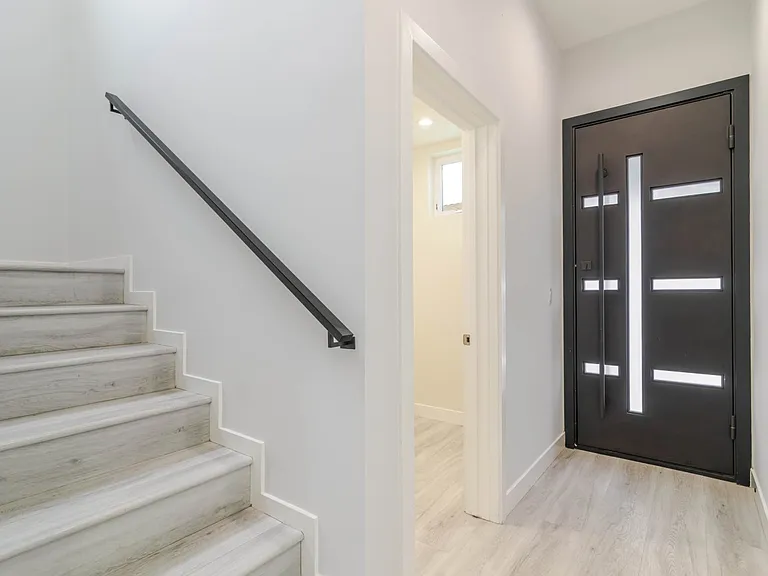 9035 Rathburn Ave #1/2 — Photo 4