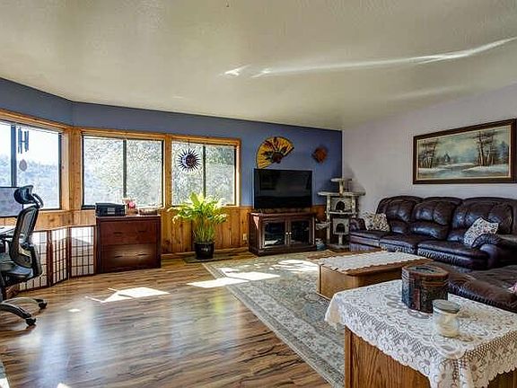 5th image of 20777 Caylor Dr