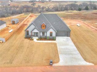 2600 Hayfield Way, Guthrie, OK 73044