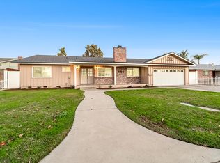 840 S Redwood Dr, Visalia, CA 93277