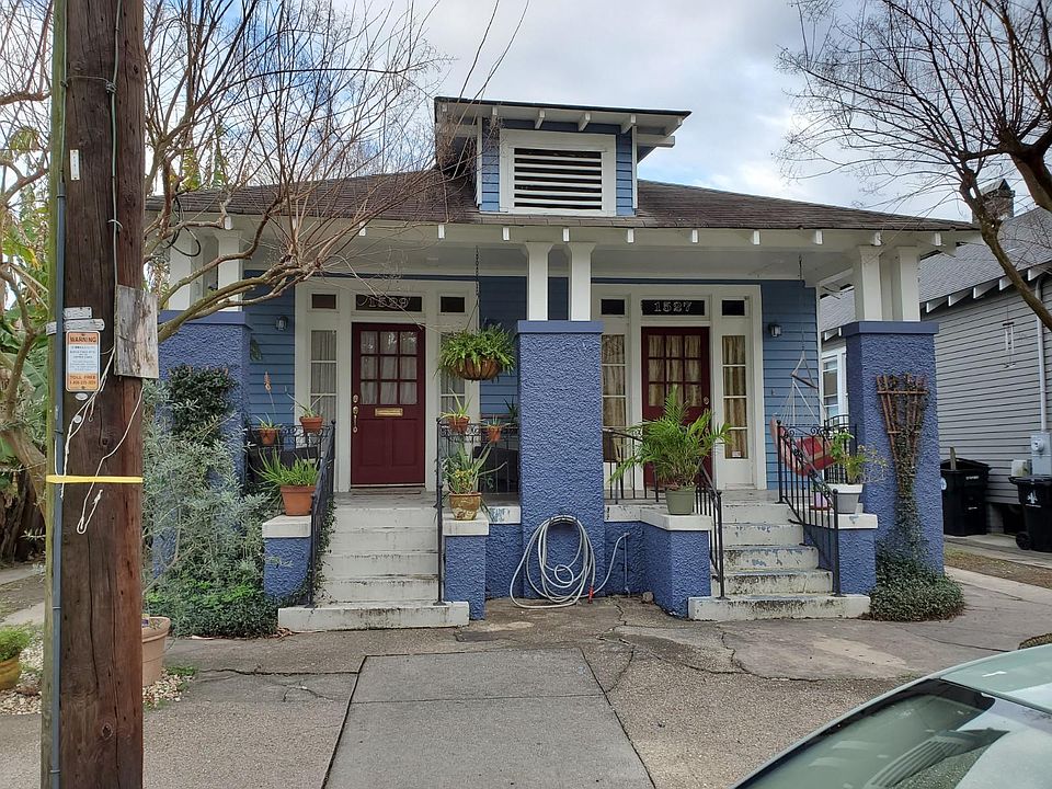 Exterior front- nice porch