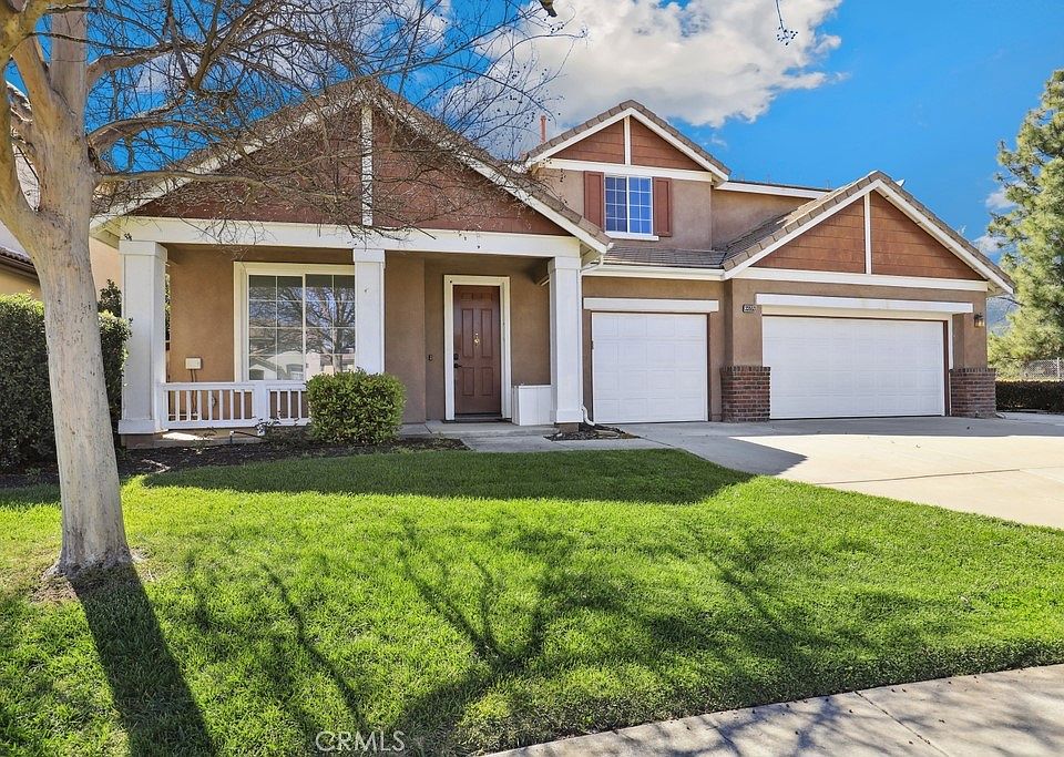 1st image of 33553 Thyme Ln