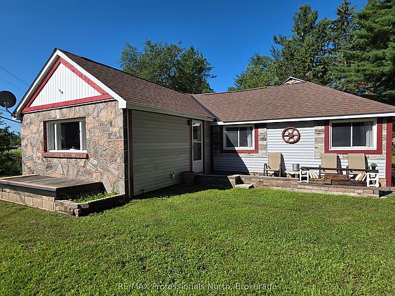 3rd image of 1007 West Rd