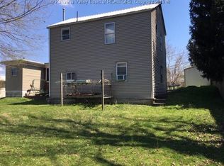 1023 Gordon Dr, South Charleston, WV 25303