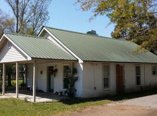 1203 Johnson Ave, Chipley, FL 32428