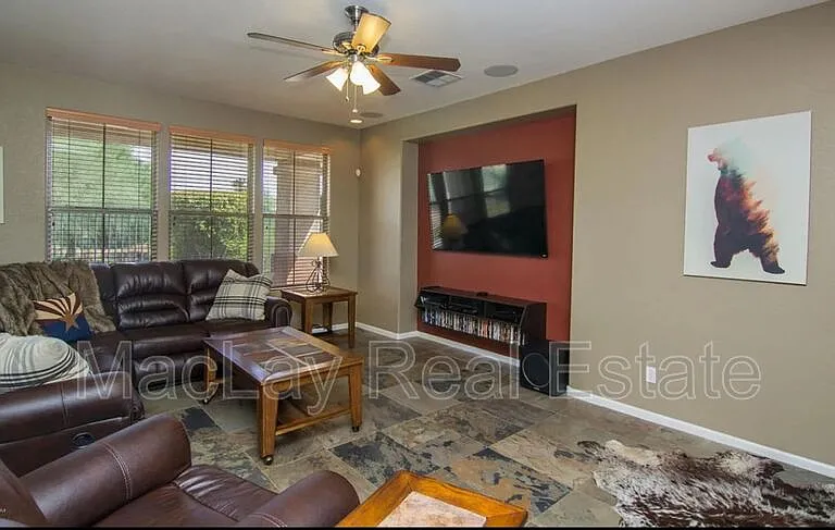 2290 N 135th Dr — Photo 5