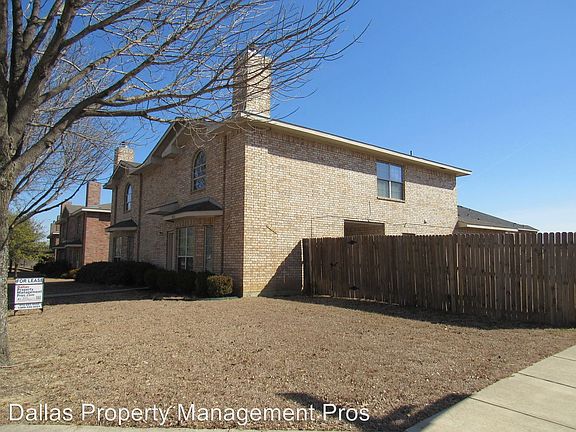 3rd image of 1922 High Meadow Dr
