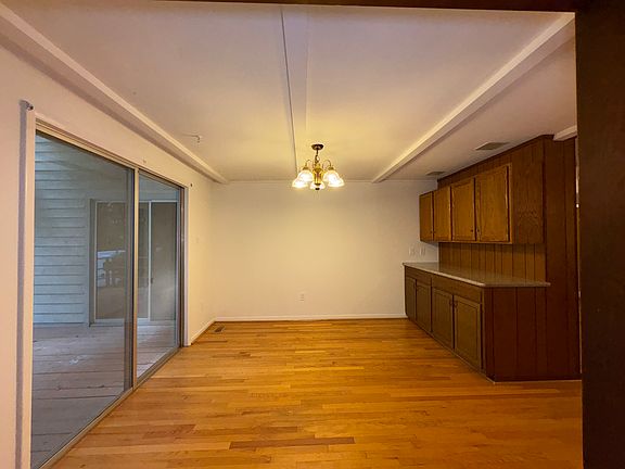 4th image of 120 Virginia Dr