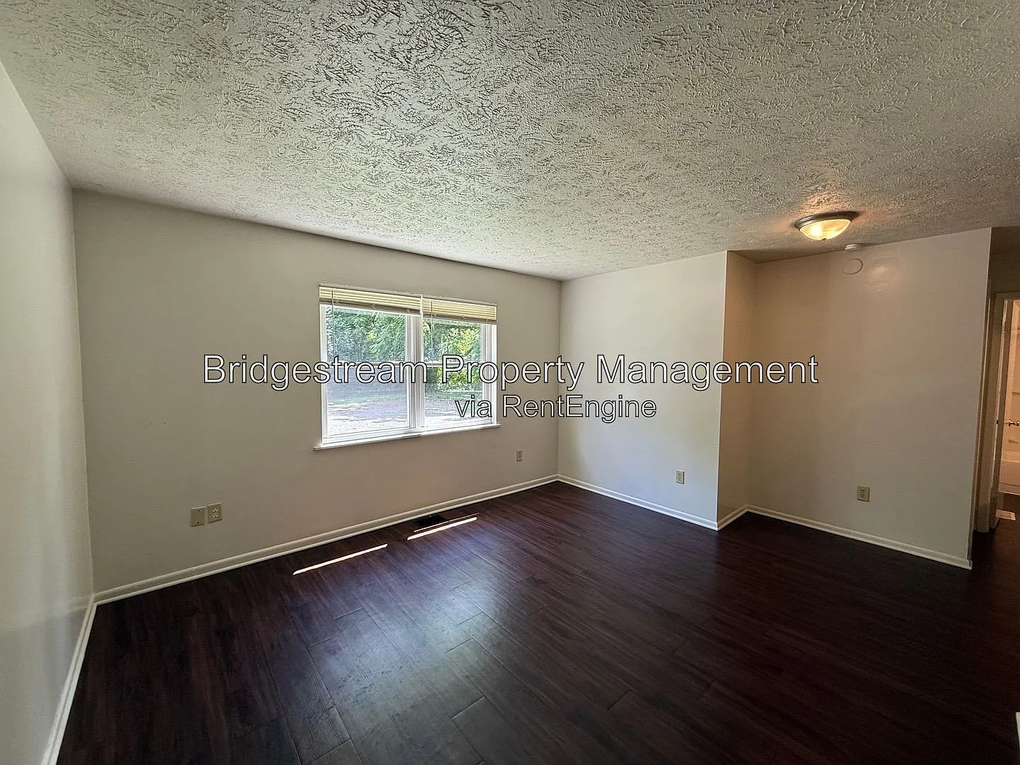 1 bed, 1.0 bath, 500 sqft, $595 — Photo 2