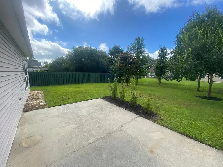 901 Garden Hills Loop — Photo 32
