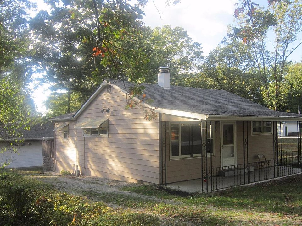 1st image of 3879 East Dr