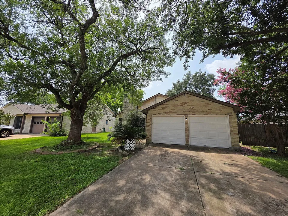 22543 Market Square Ln