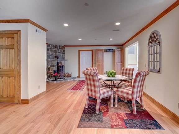 5th image of 17 Wyndcliff Dr