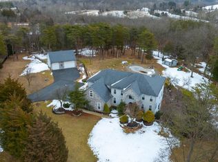 166 Swiftwater Ln, Leesport, PA 19533