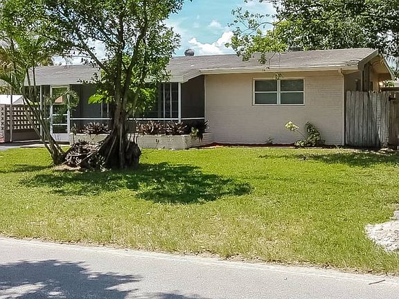 2nd image of 7613 Miramar Blvd