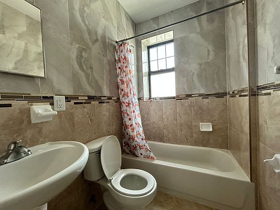 5th image of 11-27 Nameoke St #4B