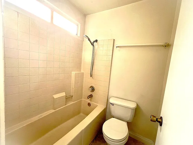 2410 N Towne Ave #3 — Photo 14