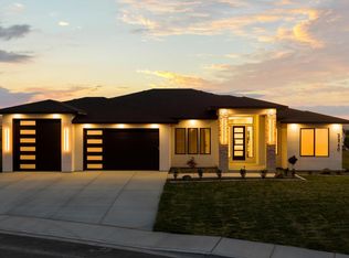 7541 W 22nd Pl, Kennewick, WA 99337